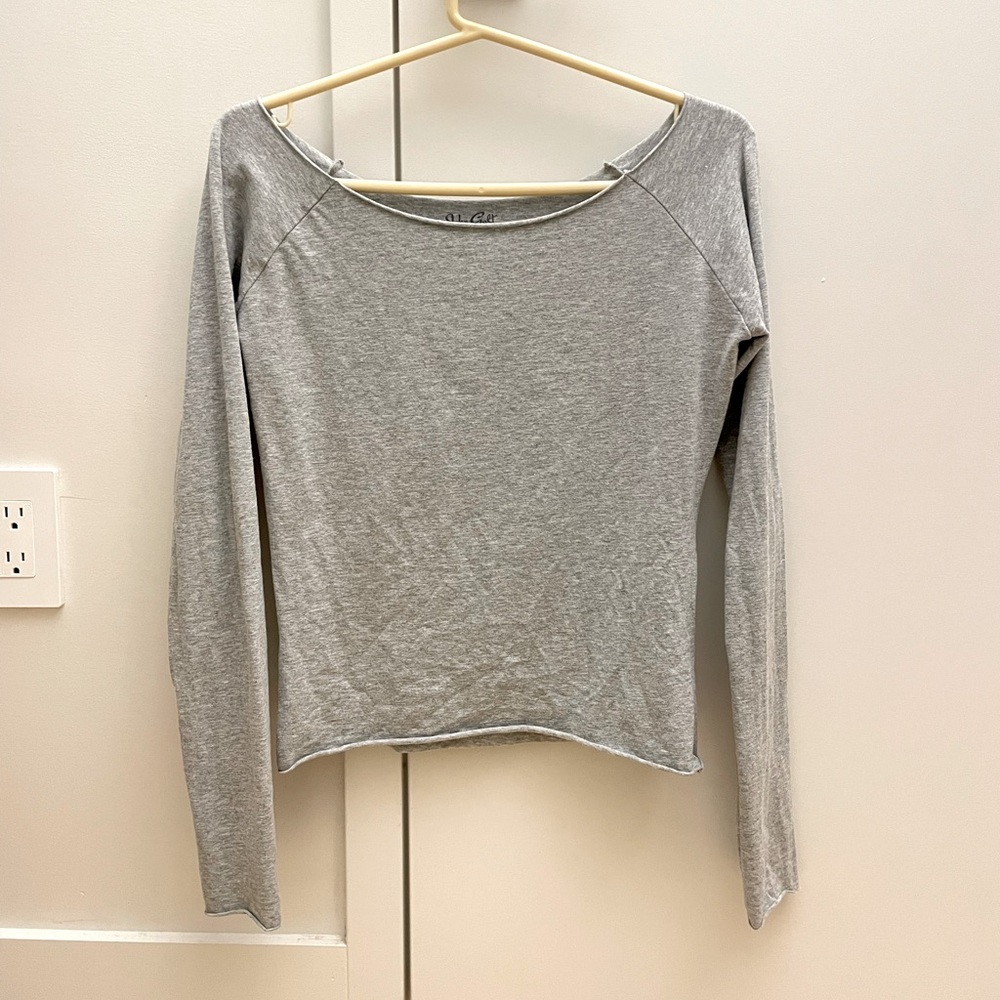 Brandy Melville Bonnie top